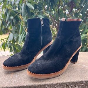 See by Chloe Women's Black Suede Leather Stasya Scalloped Detail Booties Size 41